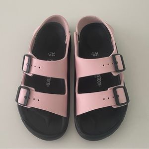Size 34 new Birkenstocks - fits a 4.5-5 women’s or 3 girls.